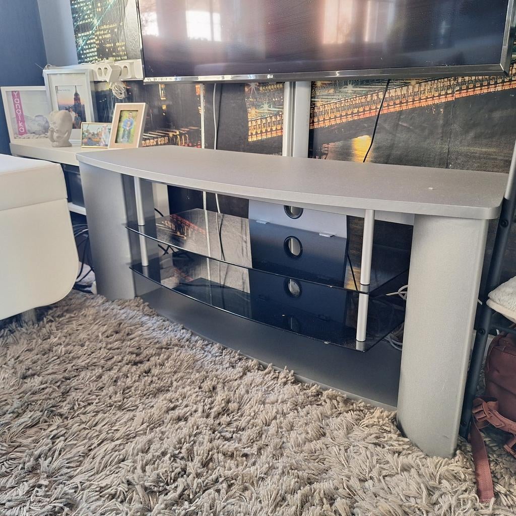 Tv meubel, Ophalen