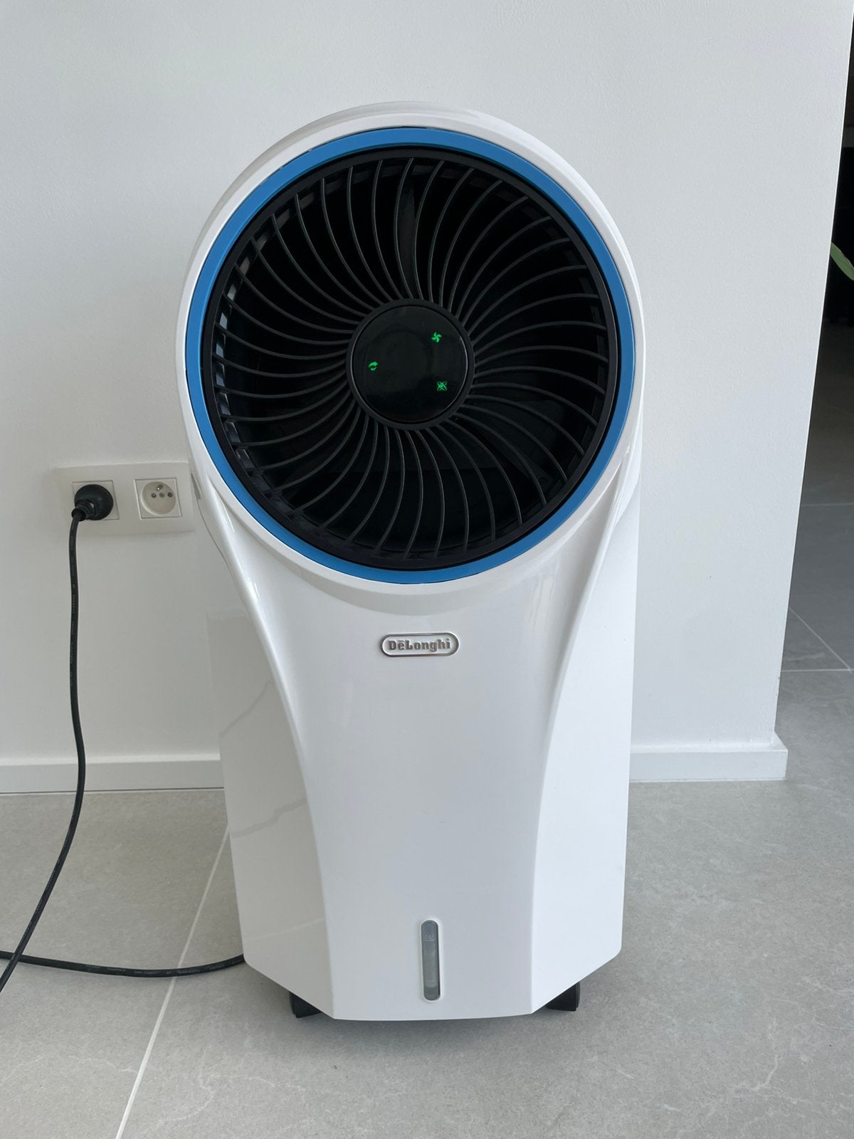 Aircooler climatisation delonghi ev250wh, Electroménager, Climatiseurs, Enlèvement, Comme neuf, Télécommande