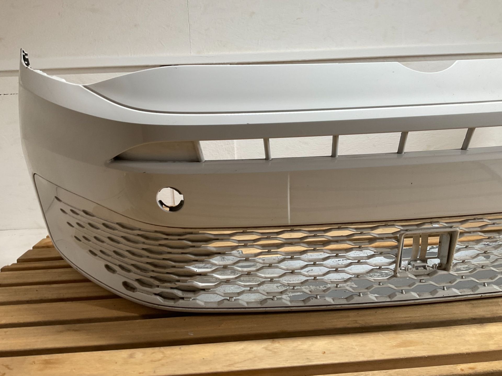 Bumper Volkswagen CADDY 2K7 2K7807221A 2021+ LAK Wit, Gebruikt, Volkswagen AG, Vw@volkswagen.de, Bumper