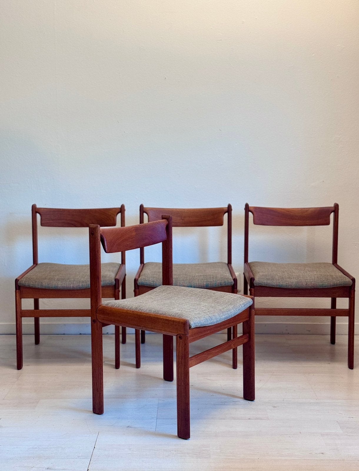 Chaises vintage HW Klein Bramin en teck 1960, Enlèvement, Comme neuf, Deens Midcentury