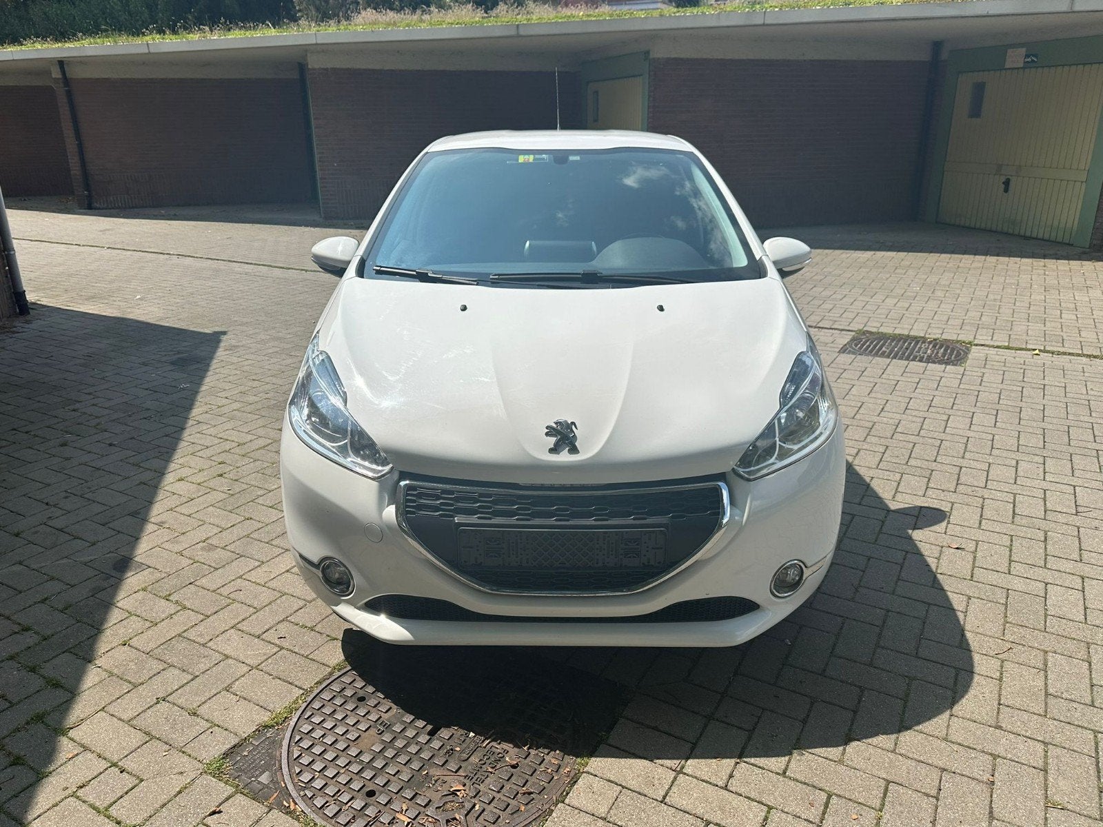 Peugeot 208 1.2 vti benzine, Drie personen of meer