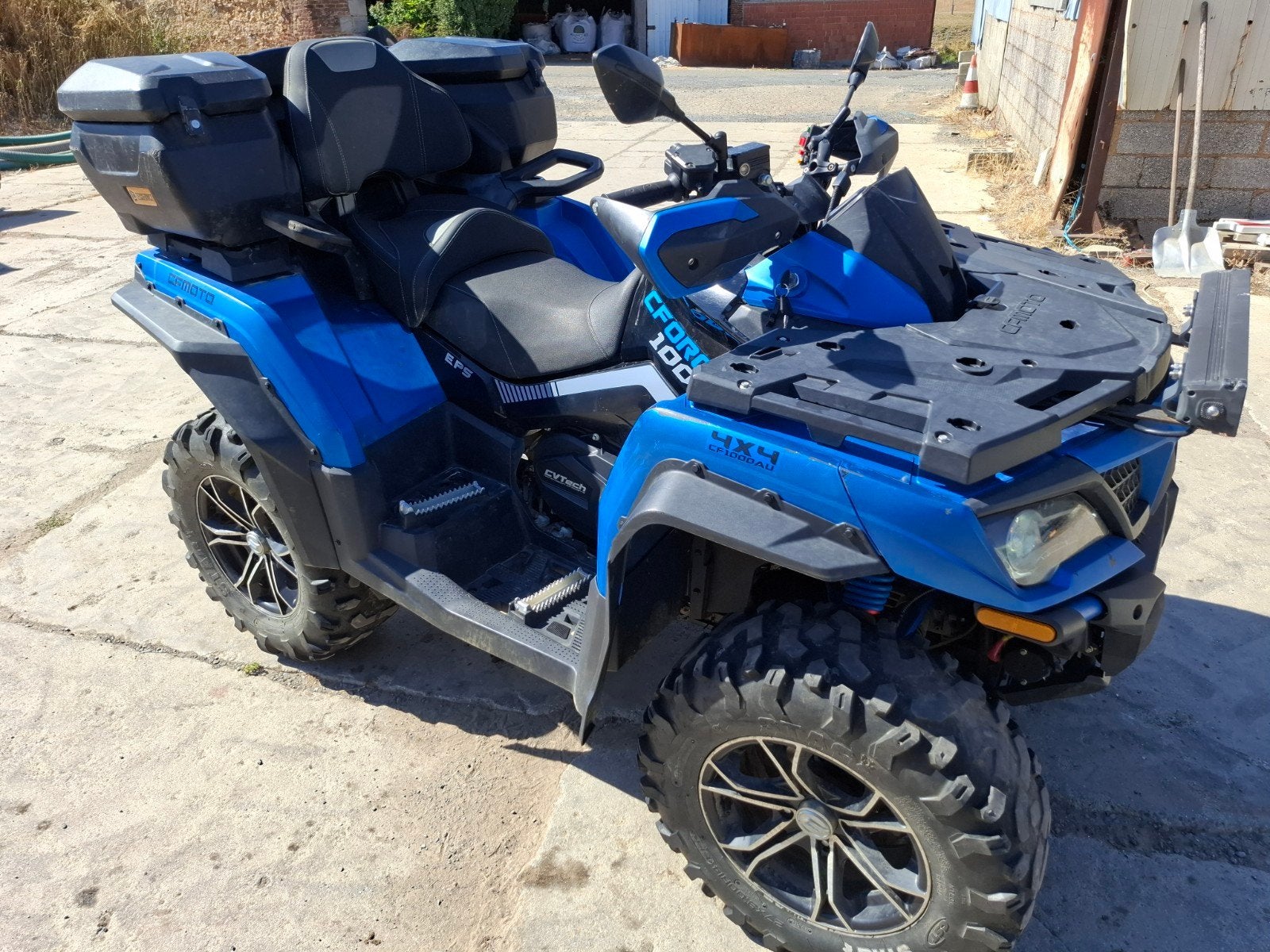 Kwadranten CF 1000, Motoren