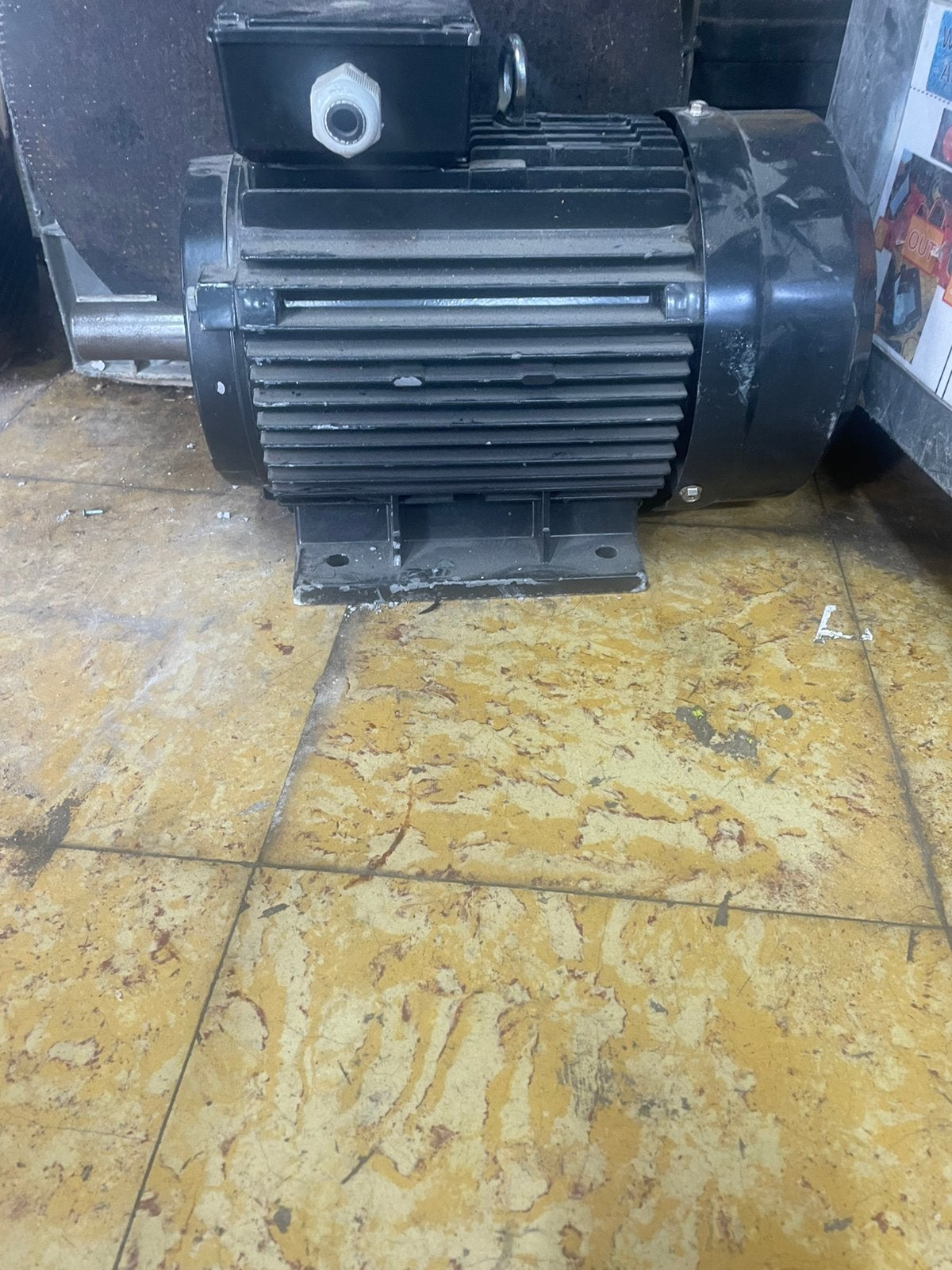 Elektromotor trx, Ophalen of Verzenden, Zo goed als nieuw