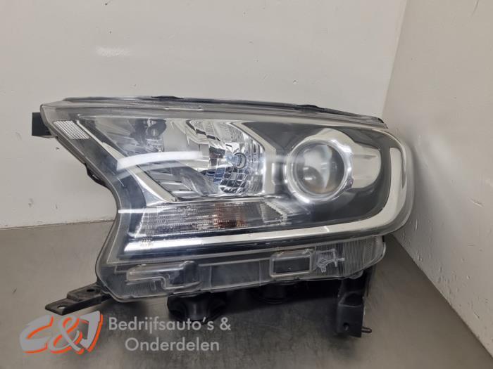 Phare gauche d'un Ford Ranger, -, 3 mois de garantie, -, -