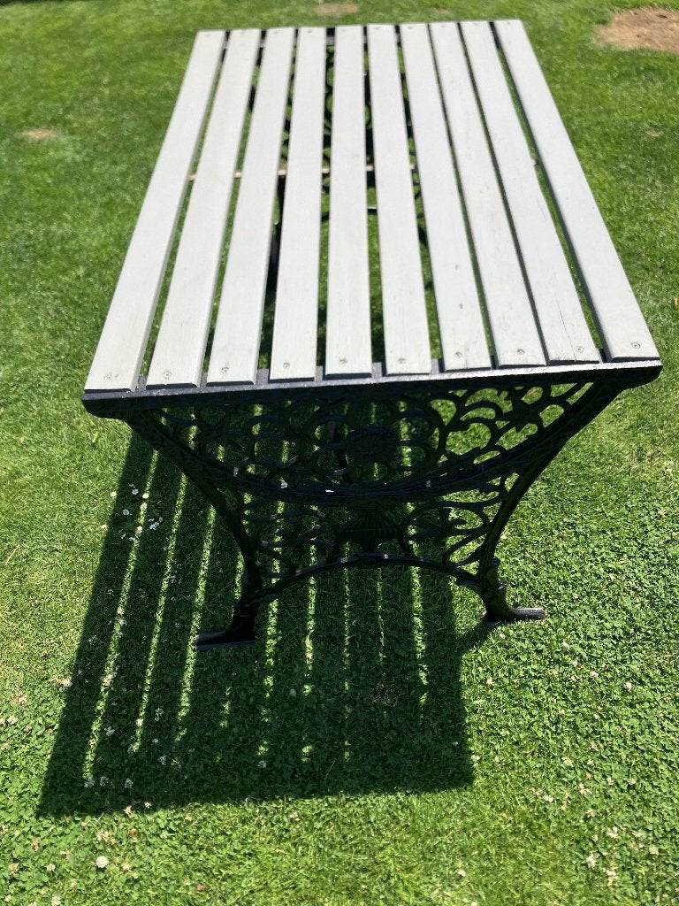 Gietijzer tafeltje voor tuin, Enlèvement