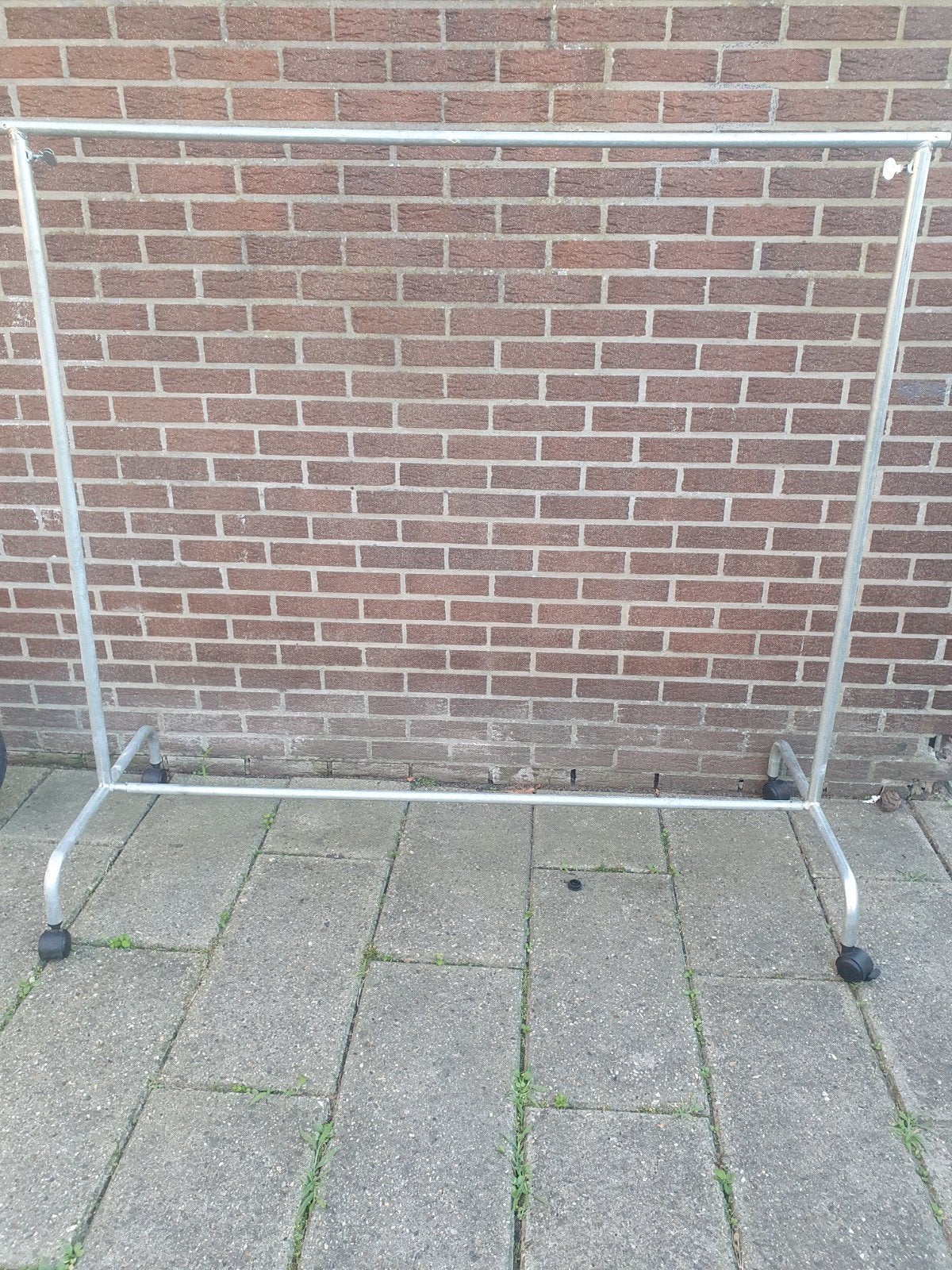 Metalen kledingrek, Ophalen