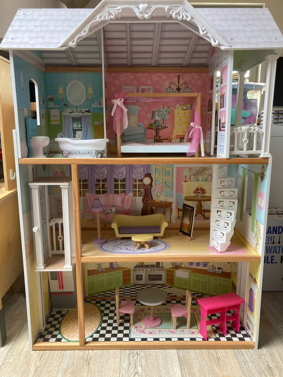 Houten (Barbie) poppen huis, Ophalen, Zo goed als nieuw