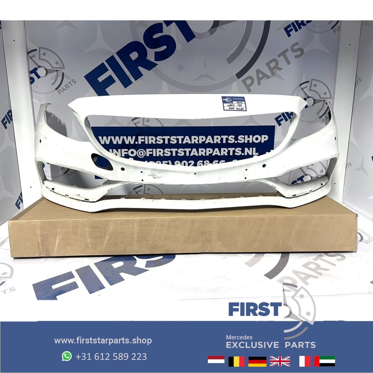 W205 C63 AMG Voorbumper Mercedes C Klasse 2014-2018 wit PDC, Utilisé, -, Avant, -