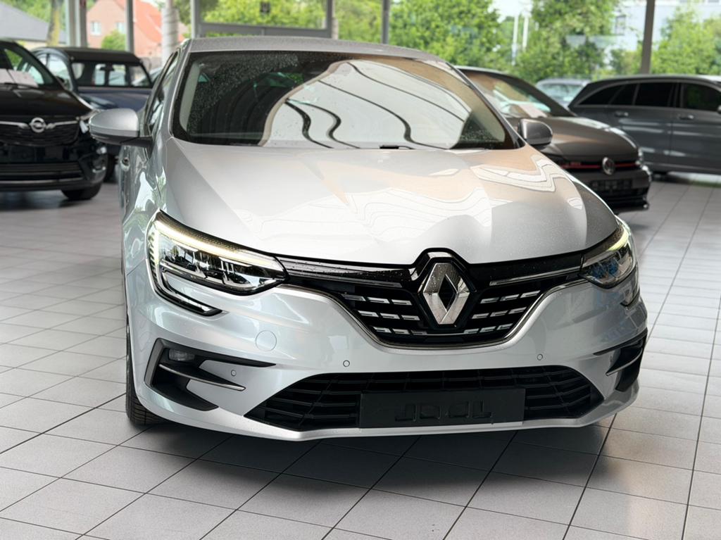 RENAULT MEGANE/ BENZINE/ CAMERA/ HEAD UP, Voorwielaandrijving, Stof, Bedrijf, 5 deurs