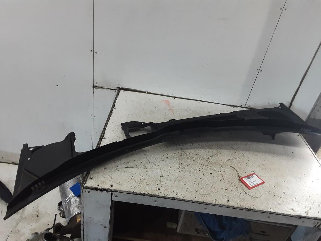 GARNITURES WINDSHIELD Land + Range Rover (GJ324105AB), Land Rover, Mevr. I. Hauben, Utilisé, Rue de l'Espoir 34 34
4030  GRIVEGNÉE, BE