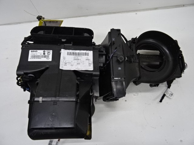 KACHELRADIATEUR Audi A1 Sportback (8XA / 8XF), Gebruikt, Mevr. I. Hauben, Audi, Rue de l'Espoir 34 34
4030  GRIVEGNÉE, BE