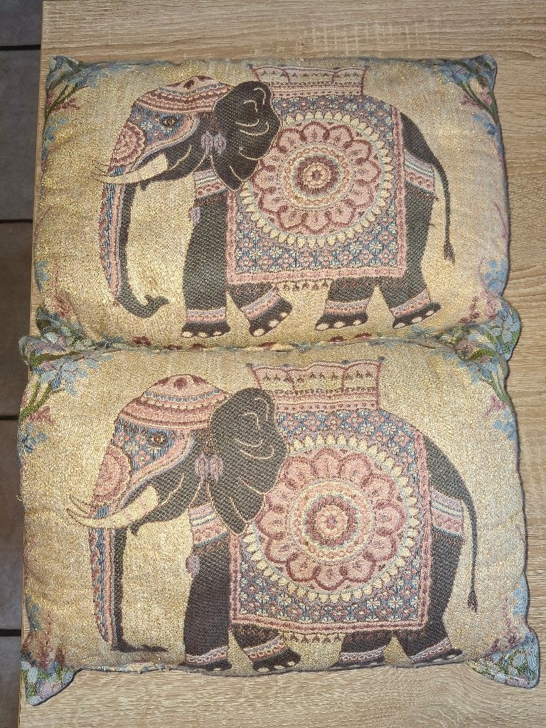 Coussins éléphant, Ophalen of Verzenden, Gebruikt, Rechthoekig, Sierkussen