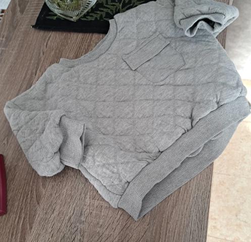 LC Waikiki grijze trui 74, Kinderen en Baby's, Babykleding | Maat 74, Ophalen of Verzenden, Zo goed als nieuw, Jongetje, Truitje of Vestje