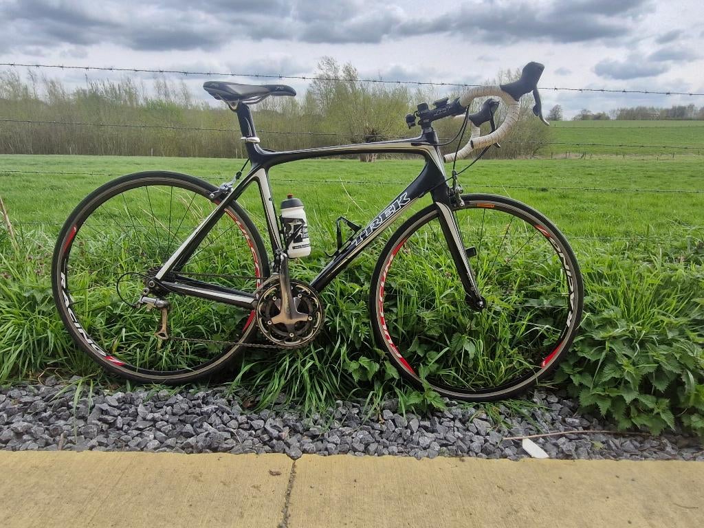 VÉLO DE ROUTE TREK MADONE 5.2 FULL CARBON TAILLE 56CM, Enlèvement, Carbone