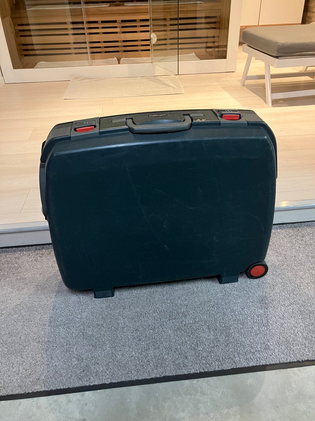 Reiskoffer met 2 wielen en trekbeugel, Ophalen, Zo goed als nieuw