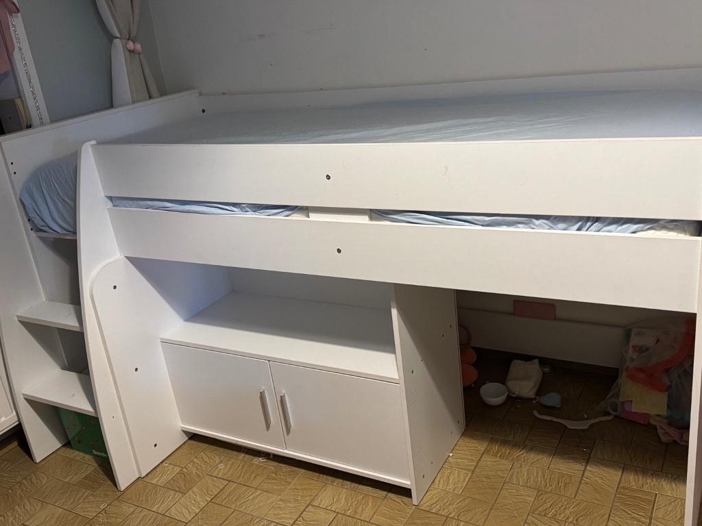 Kinder hoogslaper met kast en opbergruimte, Ophalen, Zo goed als nieuw, Hoogslaper