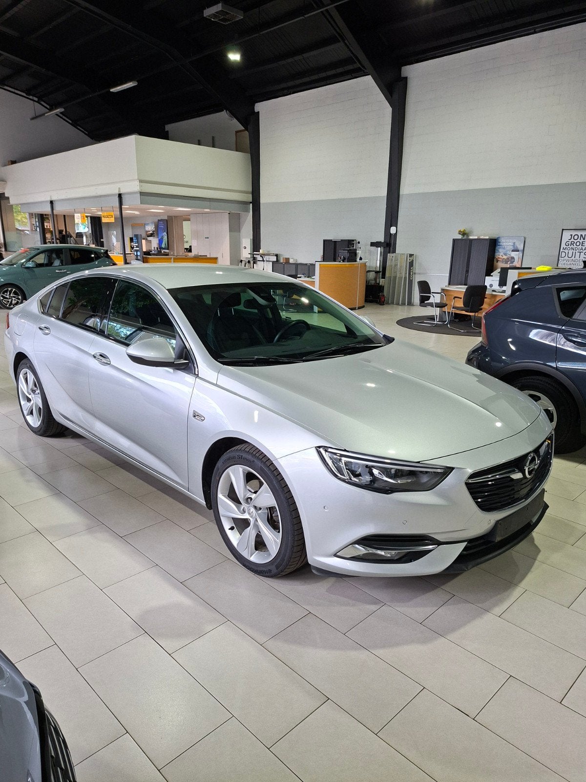 OPEL INSIGNIA GRAND SPORT, Autos, Cuir, Argent ou Gris, Achat, Euro 6