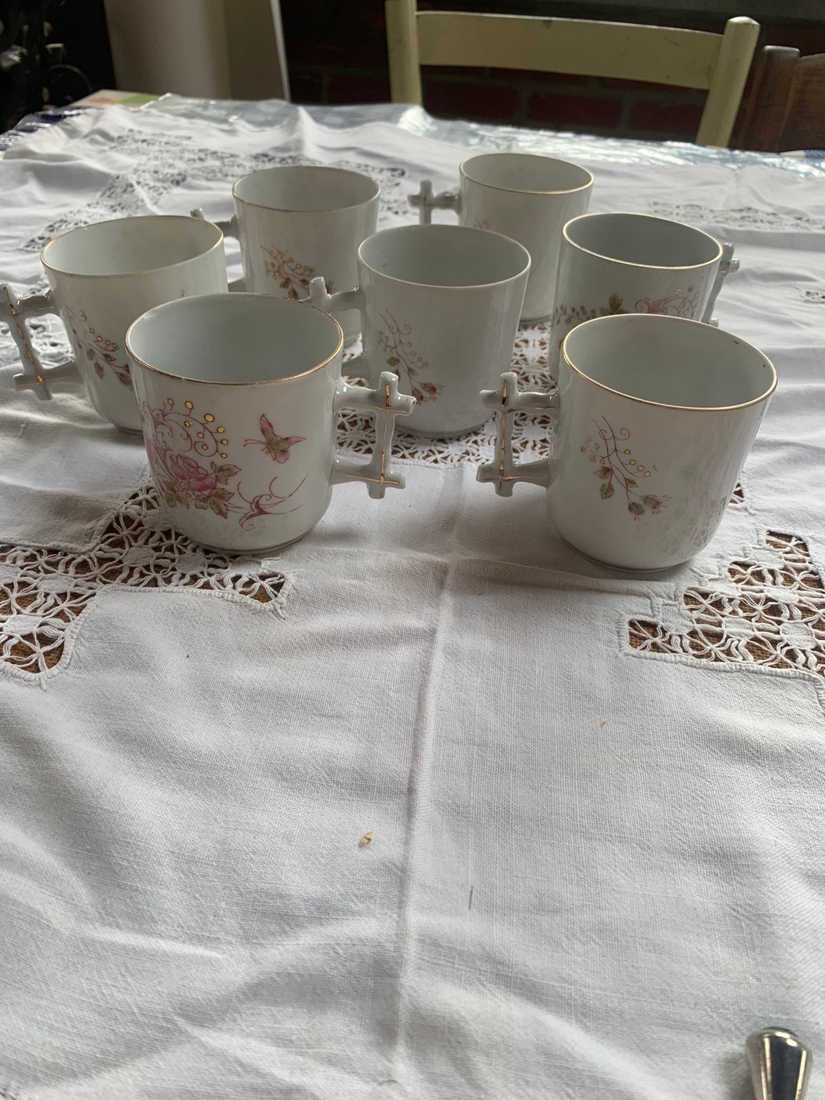 7 tasses anciennes, Antiquités & Art, Enlèvement ou Envoi