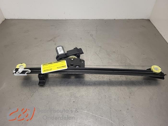 Mécanique vitre 2portes avant droite d'un Fiat Ducato, Autos : Pièces & Accessoires, -, 3 mois de garantie, Utilisé, Fiat