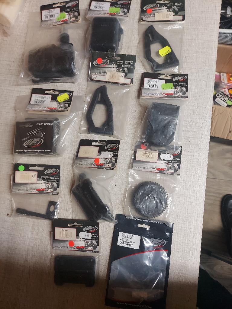 Pièces neuves FG 1/5, Benzine, Nieuw, Ophalen of Verzenden, Auto onroad