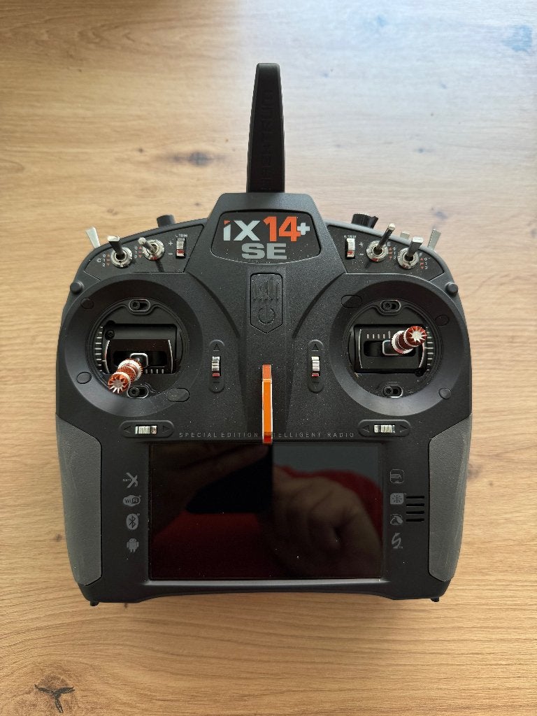 Transmetteur Spektrum IX14+SE -garantie -étui - état neuf, Enlèvement ou Envoi, Comme neuf