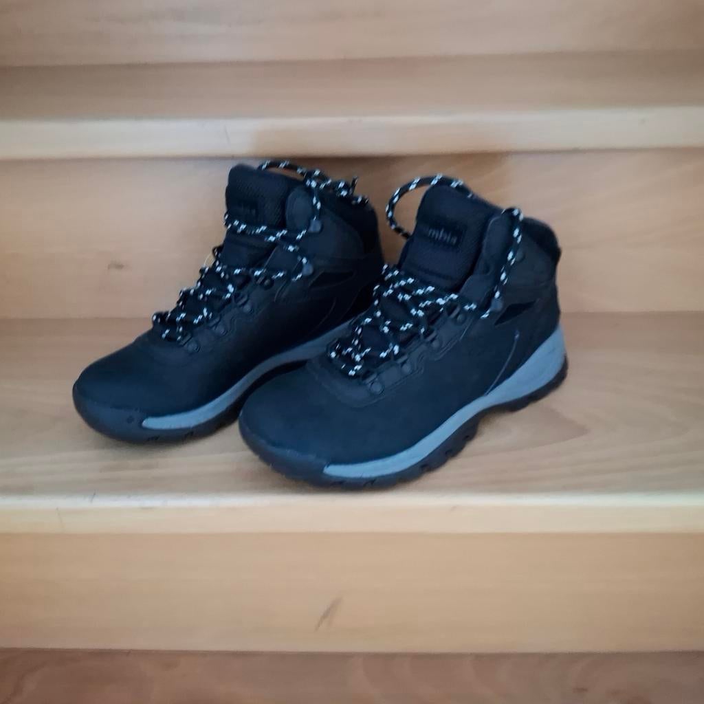 Chaussures de marche Columbia taille 38 neuves, Enlèvement, Chaussures