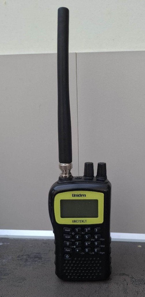 Scanner portatif Uniden pour la communication radio, Enlèvement ou Envoi, Utilisé, 30 à 200 canaux, Portable