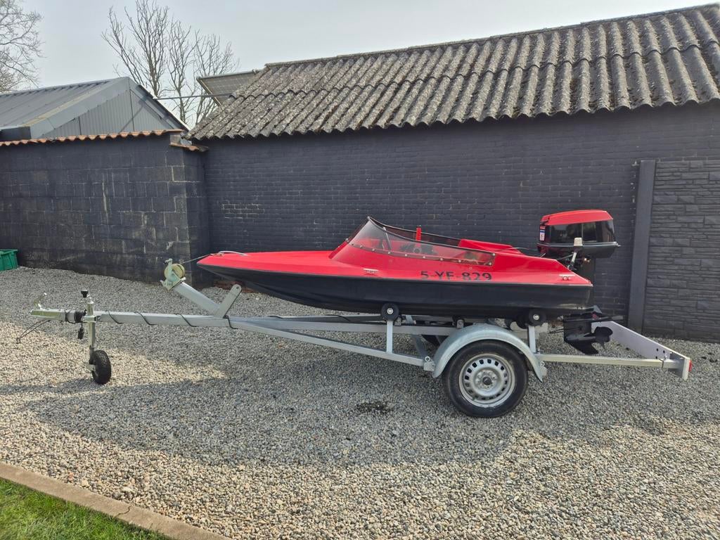 Speedboot Almarine Spitfire, Enlèvement