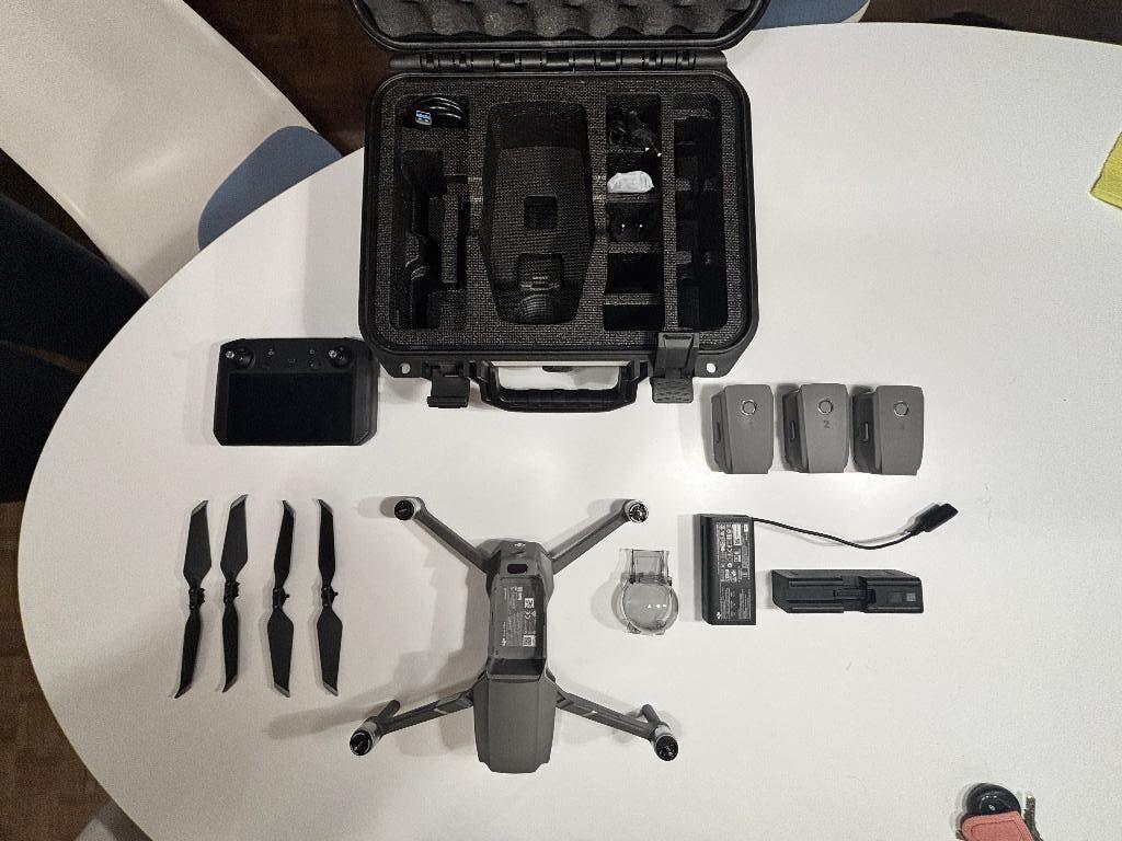 DJI Mavic 2 Pro + Smart Controller + travel case, Audio, Tv en Foto, Drones, Ophalen, 30 tot 45 minuten, Cameradrone, Zo goed als nieuw