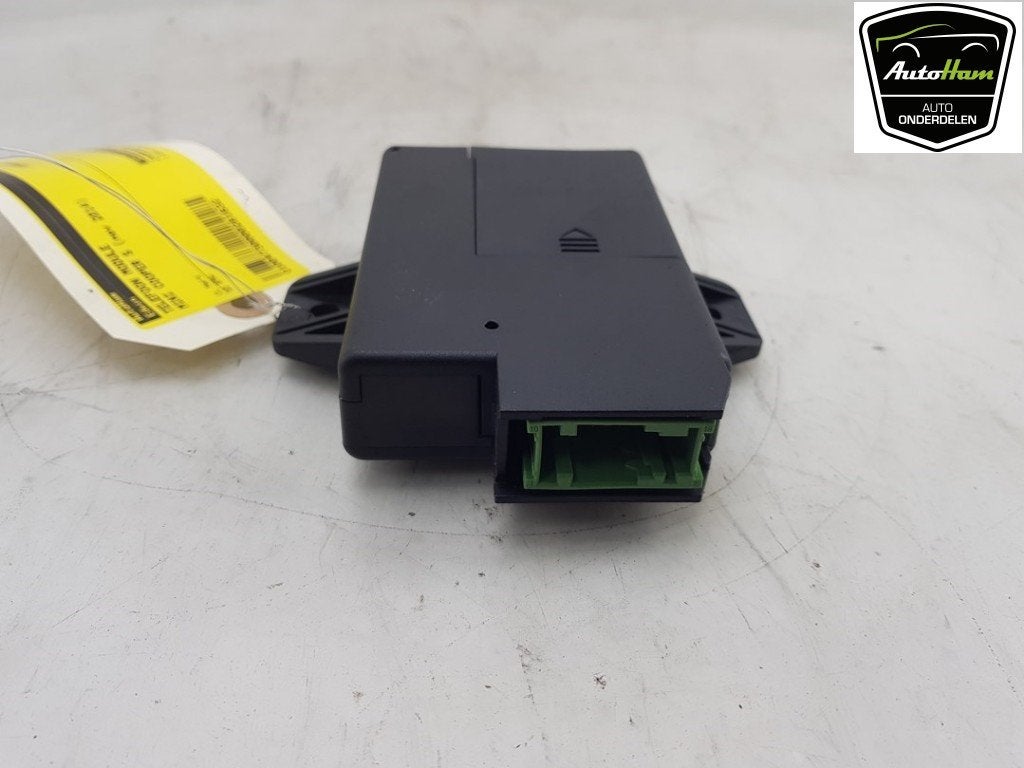 ORDINATEUR TELEPHONE Mini Mini (F55) (|9297787|), Petuelring 130
80809  München, DE, Mini, Utilisé, Bayerische Motoren Werke AG