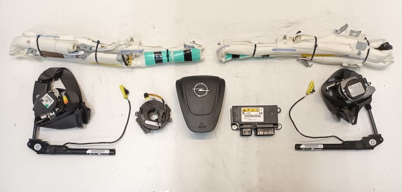 Airbag set Opel Zafira, Onderdelen@venauto.nl, Van der Ven Autorecycling B.V., Gebruikt, Ettenseweg 76, 4706 PB Roosendaal, The Netherlands