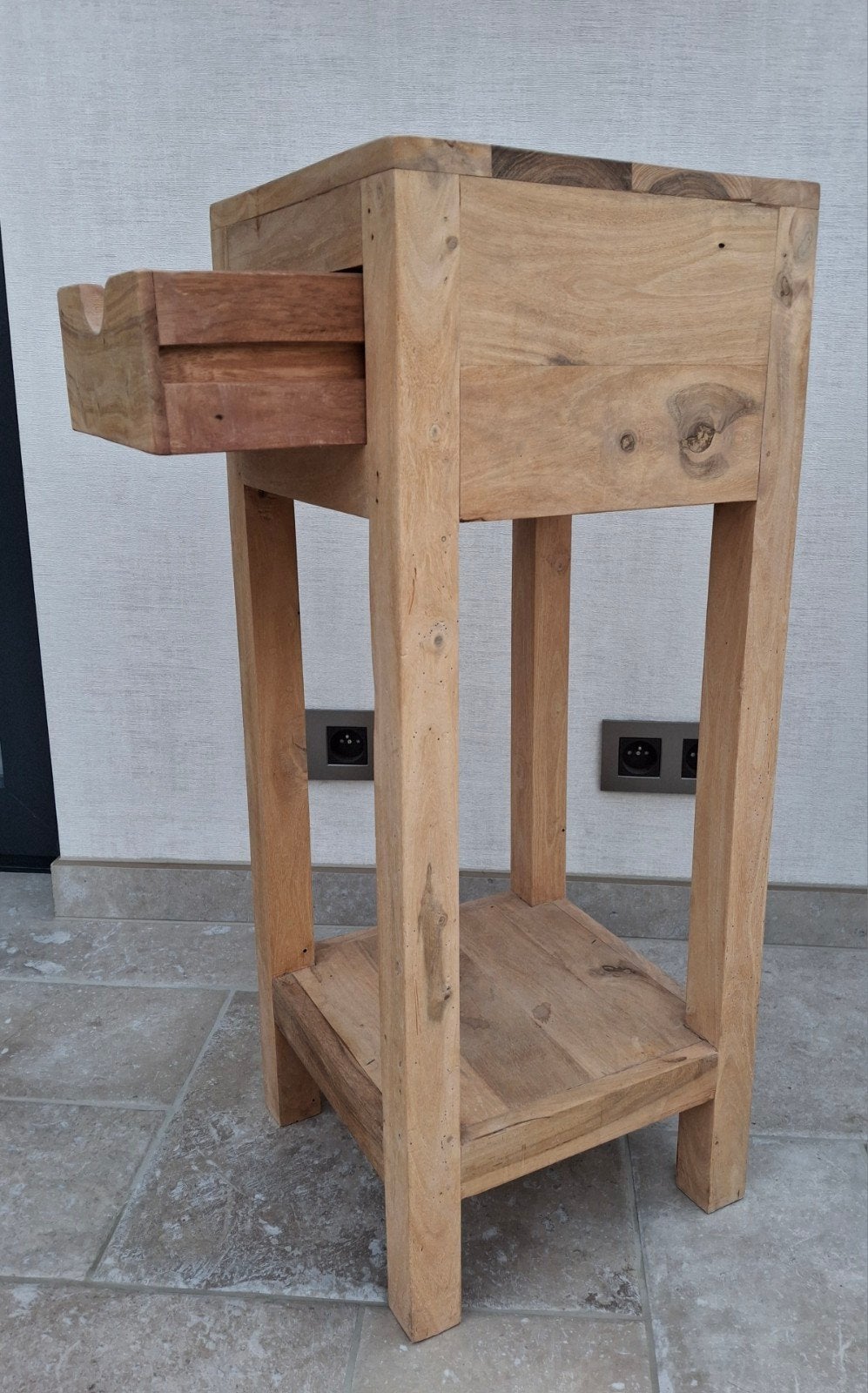 bijzet tafel,,  ONBEHANDELD mangohout!!!!, Maison & Meubles, Accessoires pour la Maison | Colonnes & Piliers, Enlèvement