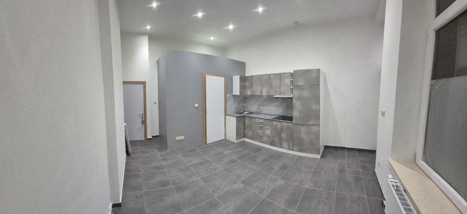 studio Charleroi, Charleroi