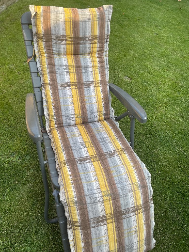 Ligzetel plus kussen, Jardin & Terrasse, Chaises longues, Enlèvement, Comme neuf, Synthétique, Pliant