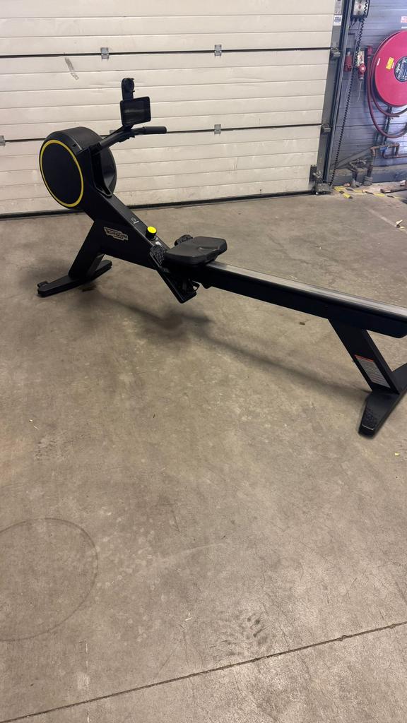 Technogym Skillrow, Sport en Fitness, Ophalen, Gebruikt