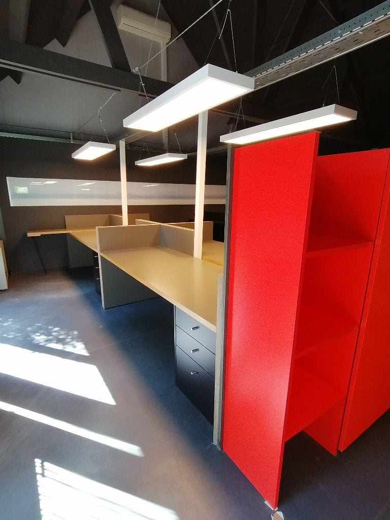bureau 4x, Ophalen, Zo goed als nieuw, Bureau-kast combinatie
