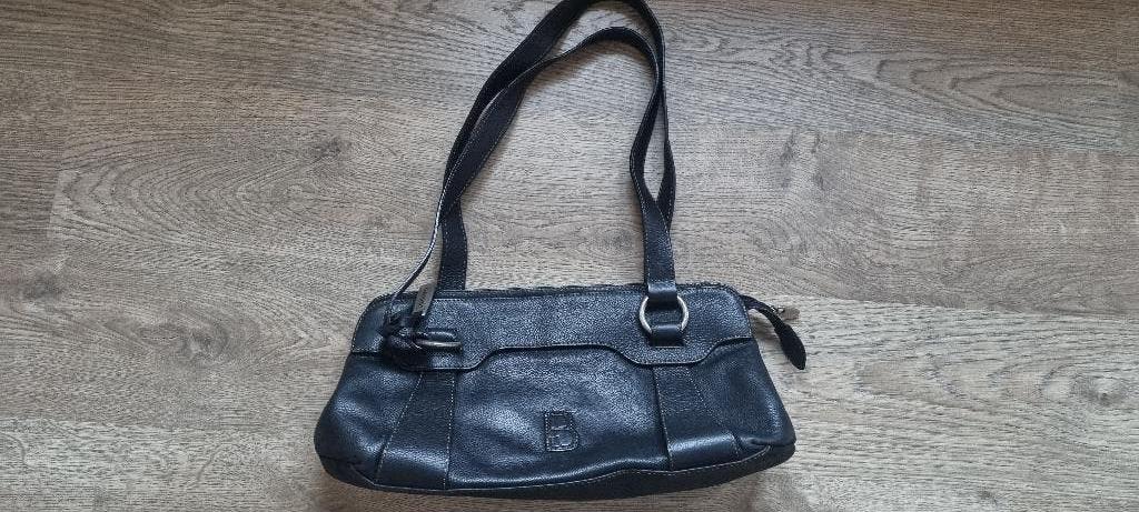 zwarte handtas / schoudertas BARDOLINO, Handtassen en Accessoires, Tassen | Damestassen, Ophalen of Verzenden, Gebruikt, Zwart