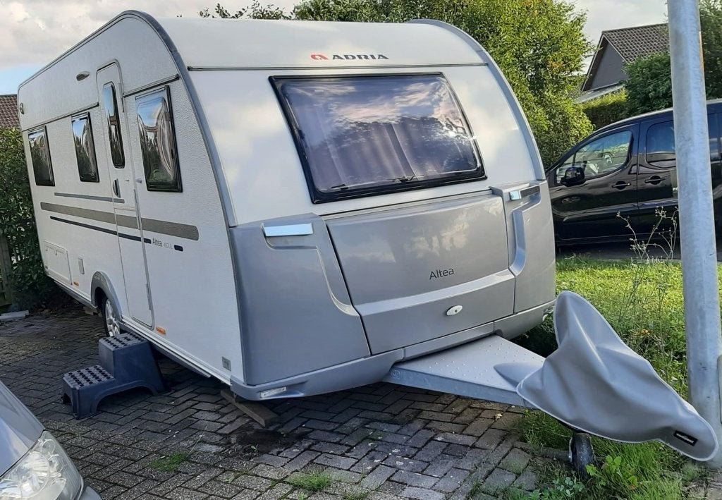 Caravan Adria Altea 492 UL 2018, Caravans en Kamperen, Caravans, Rondzit, 7 tot 8 meter, Particulier, Adria