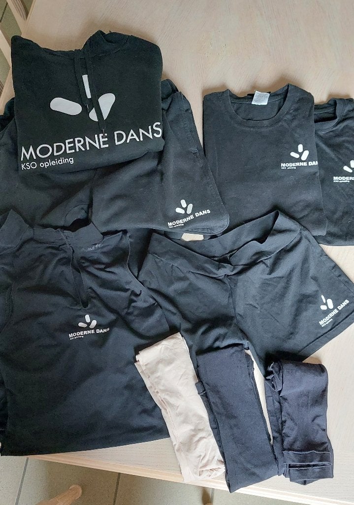set sportkleding moderne dans, Ophalen of Verzenden, Gedragen, Maat 38/40 (M), Zwart