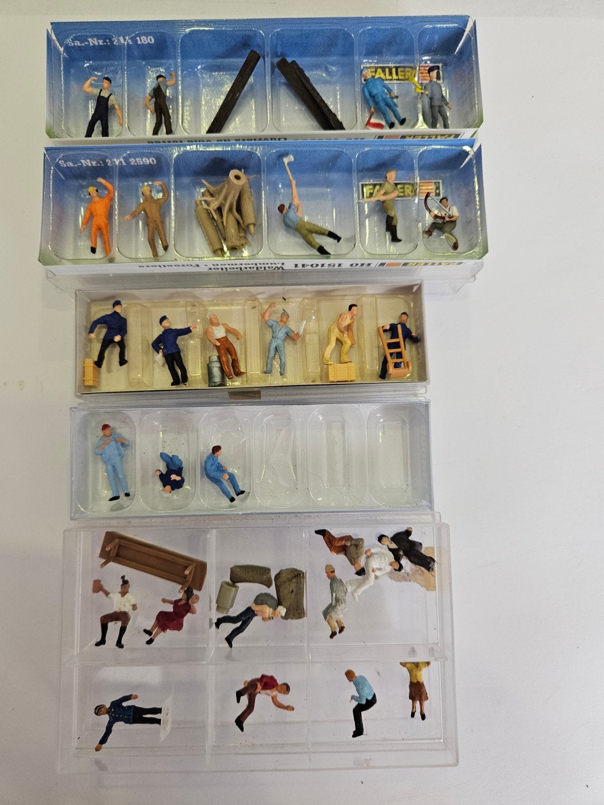 30 figurines plus belles et plus belles, Hobby & Loisirs créatifs, Enlèvement ou Envoi, Utilisé, Pont, Tunnel ou Bâtiment