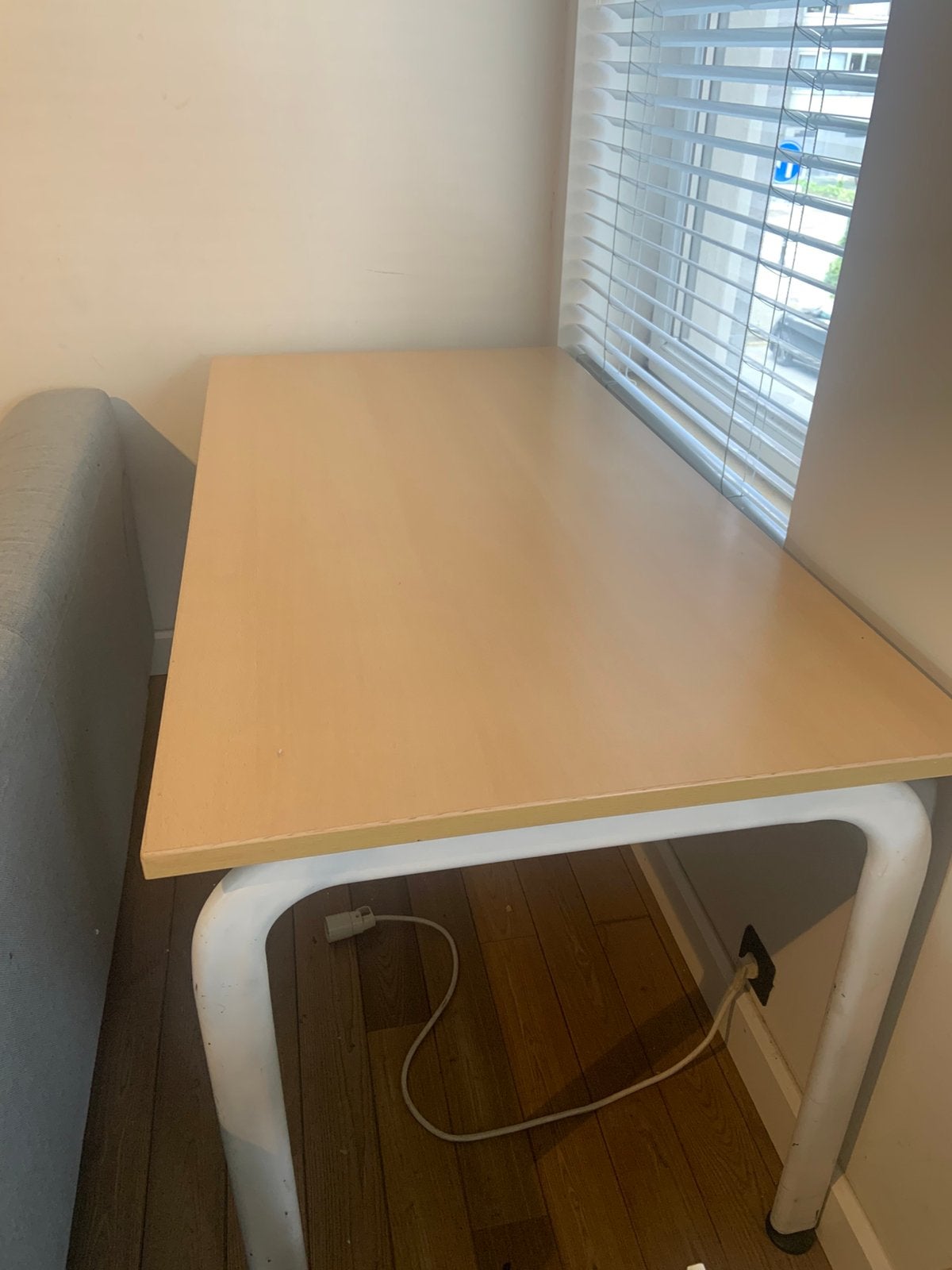 Bureau/tafel ik zeer goede staat te geef, Ophalen, Zo goed als nieuw