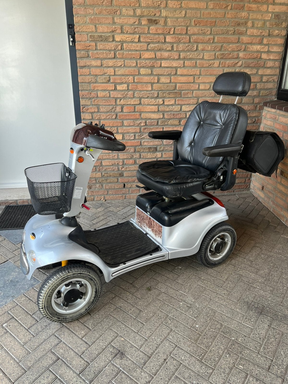 Nette PracticComfort scootmobiel, Diversen, Brommobielen en Scootmobielen, Ophalen of Verzenden, Zo goed als nieuw