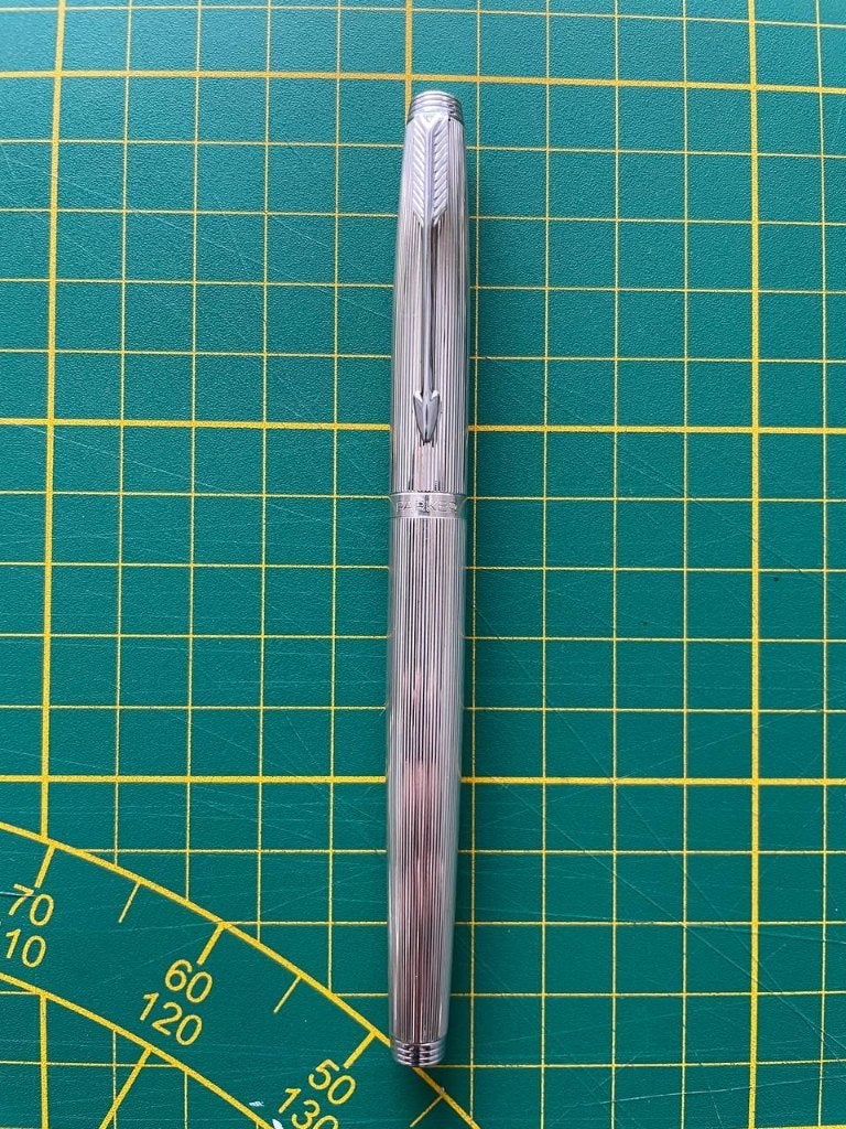 Parker 75 Silver Plated Godron 14k F Nib Fountain Pen, Ophalen of Verzenden, Parker
