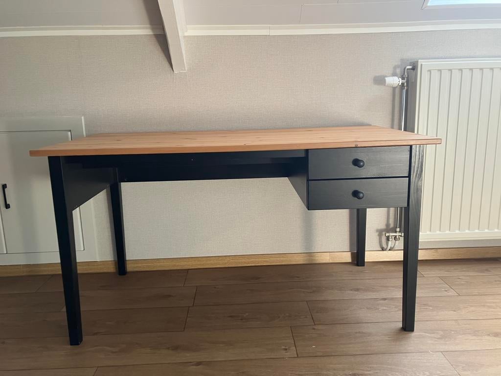Bureau ikea, Huis en Inrichting, Bureaus, Ophalen, Zo goed als nieuw, IKEA, Zwart