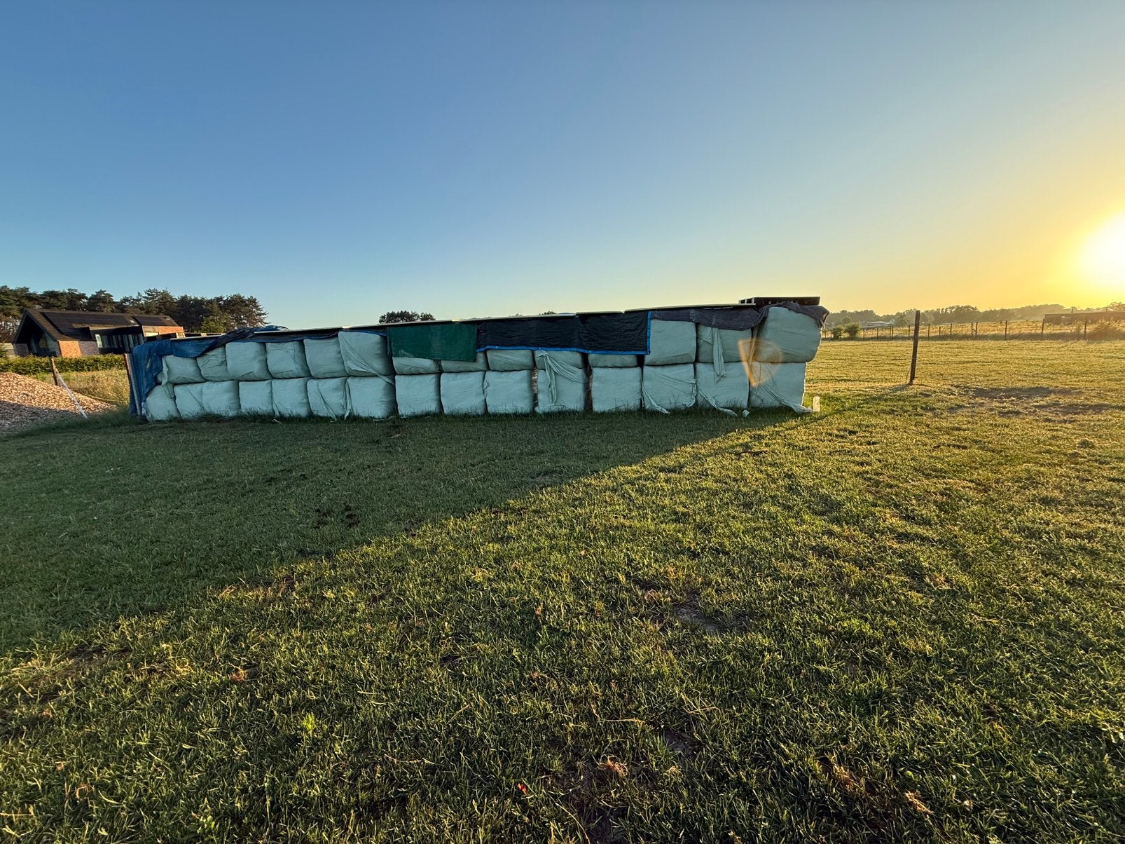 Voordroog, bijna droog hooi, paarden, zonder onkruid!!
