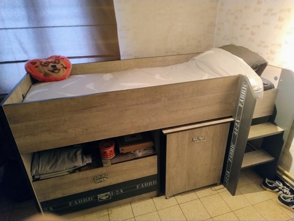 Hoogslaper met bureau, Enlèvement, Lit mezzanine