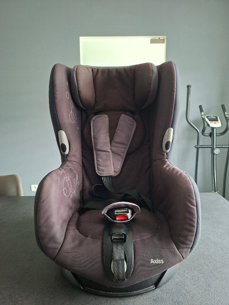 Bébé Confort Axiss autostoel groep 1 (9-18 kg)., Kinderen en Baby's, Autostoeltjes, Autogordel, 9 t/m 18 kg, Slaapstand, Zo goed als nieuw