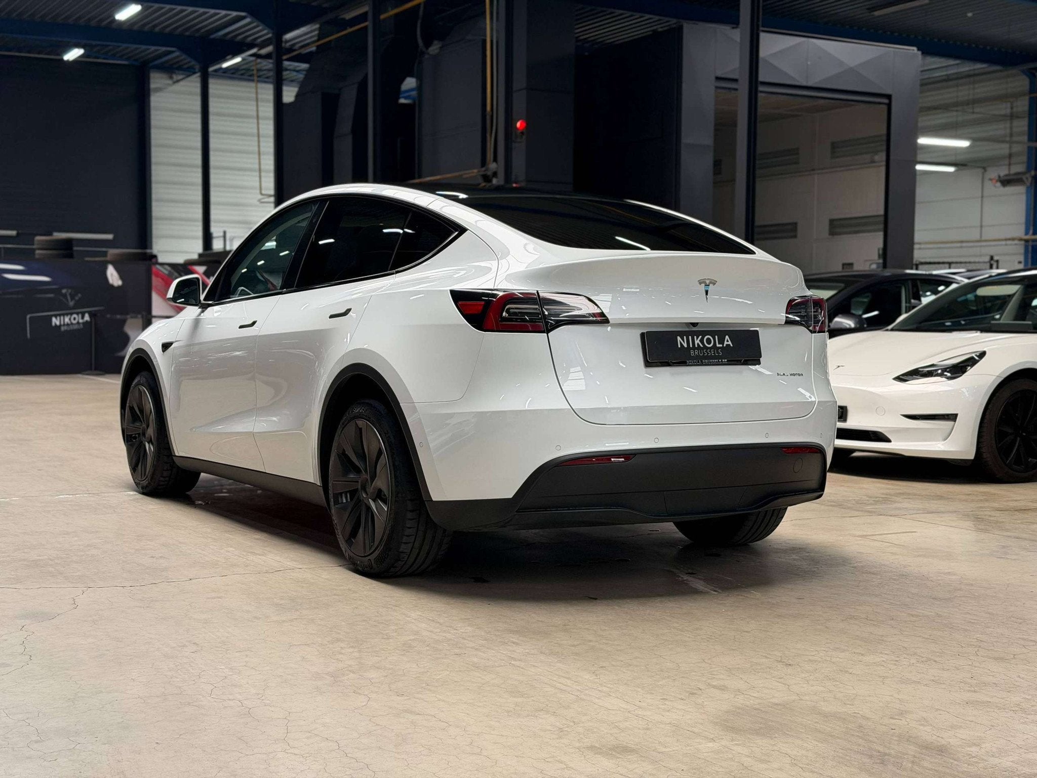Tesla Model Y LONG RANGE - ALL WHEEL DRIVE - FSD - HARDWARE, Auto's, Wit, 5 zetels, https://public.car-pass.be/vhr/c45806ea-c5ba-4891-8858-9fcb9f20b92d