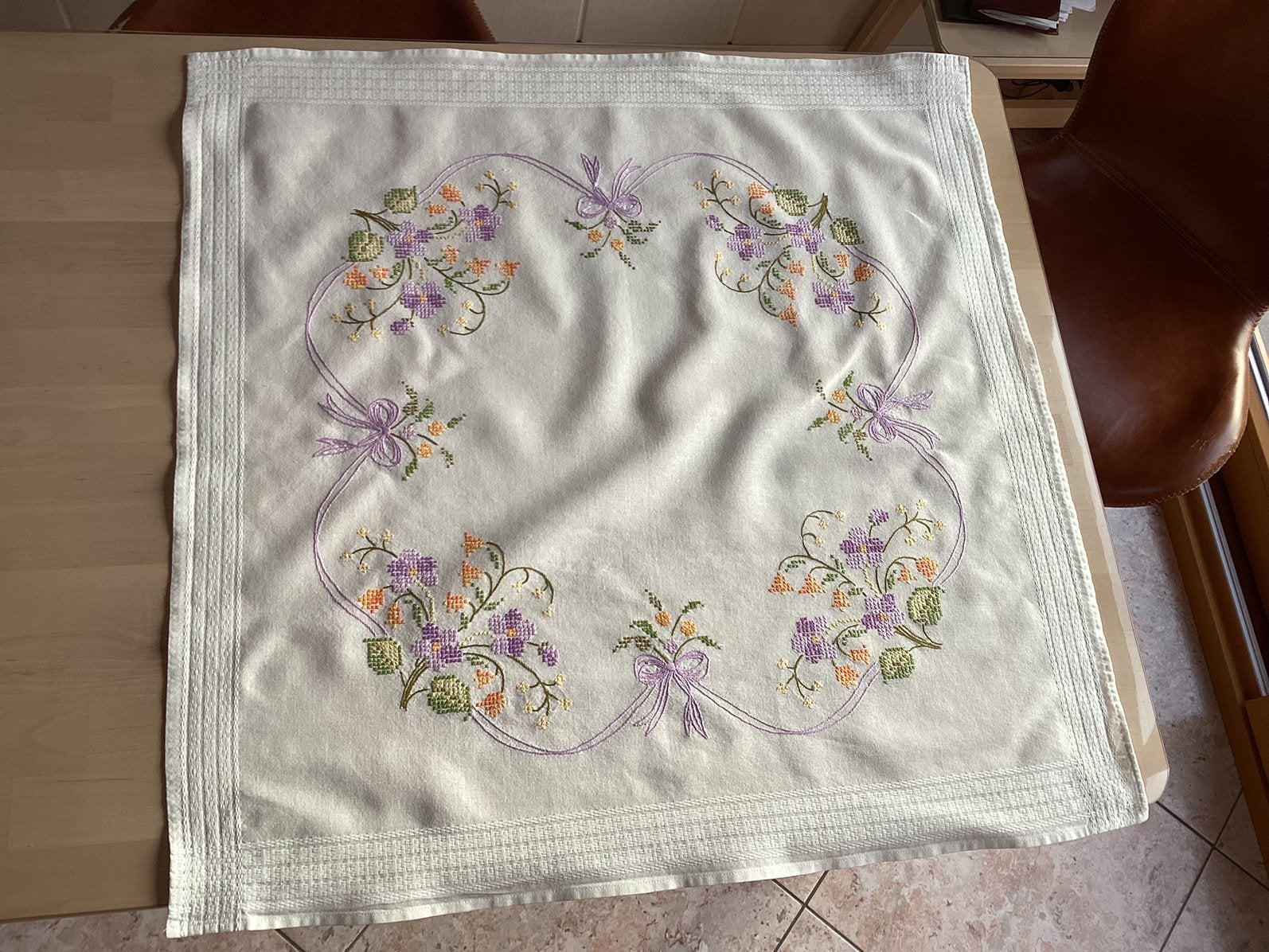 Tafelkleedje handwerk, Ophalen of Verzenden, Zo goed als nieuw