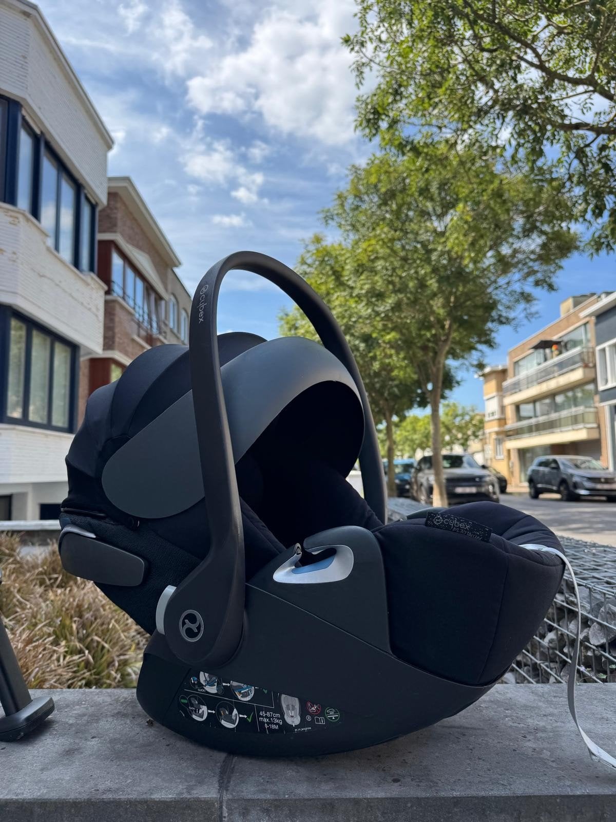 SET carseat CYBEX cloud z i-size + base

Both still being us, Enfants & Bébés, Sièges auto, Enlèvement, Utilisé, Dossier amovible